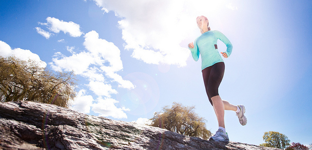 Bonne nouvelle : on s'acclimate à la chaleur quand on court par temps chaud. Crédit photo : Lululemon Athletica.